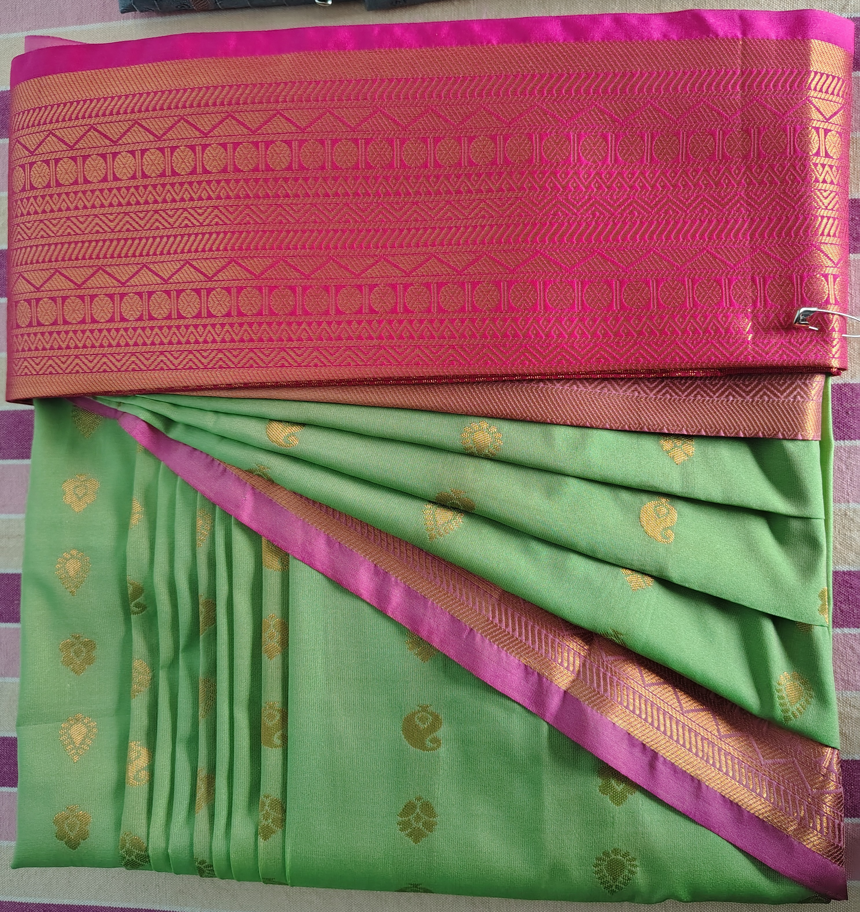 Box Pleat Saree 11